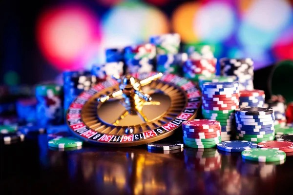 Live roulette table with HD multi-camera feed